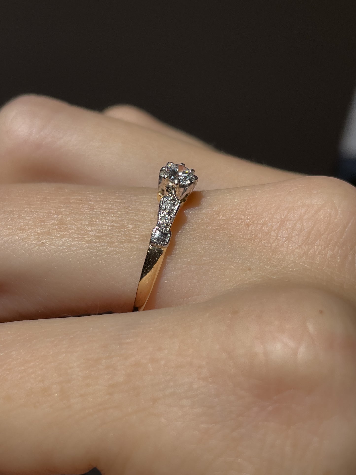 Vintage diamond solitaire ring on 18ct gold and platinum