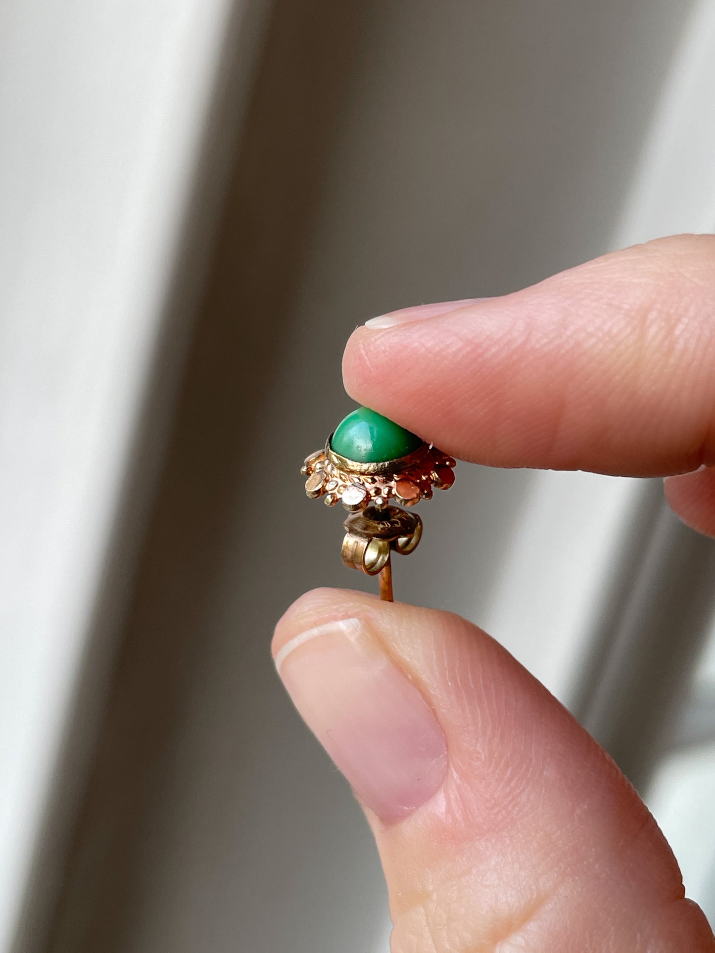 Vintage turquoise and gold round earring studs on 9ct gold