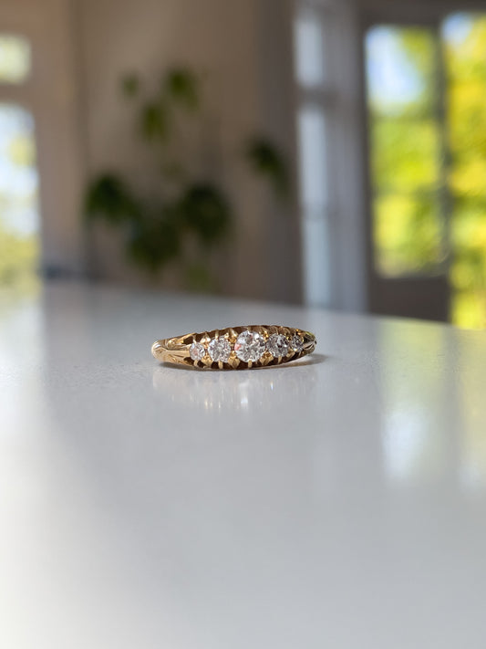 Antique Edwardian diamond 5-stone ring on 18ct gold