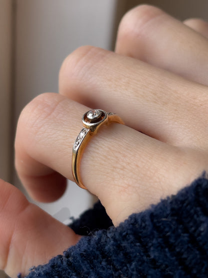 Vintage 1930s diamond ring on 18ct gold