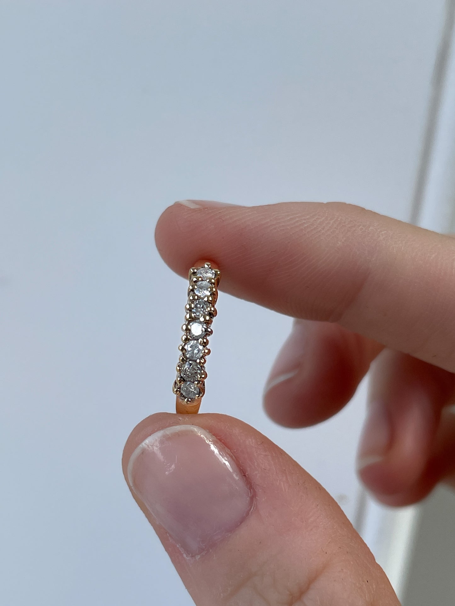 Vintage 7-stone diamond eternity ring on 9ct gold