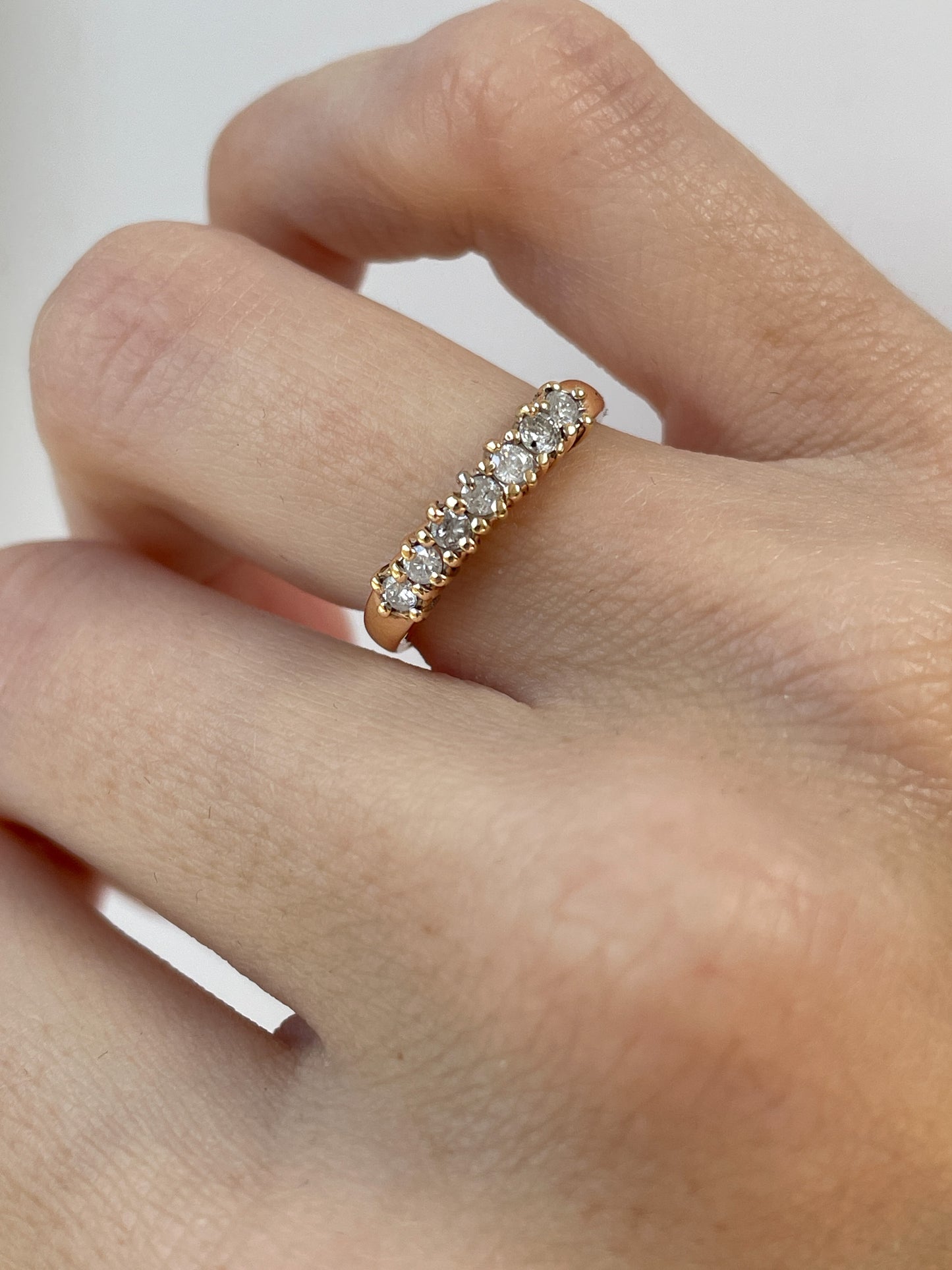 Vintage 7-stone diamond eternity ring on 9ct gold