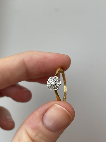 Antique diamond daisy cluster ring on 18ct gold