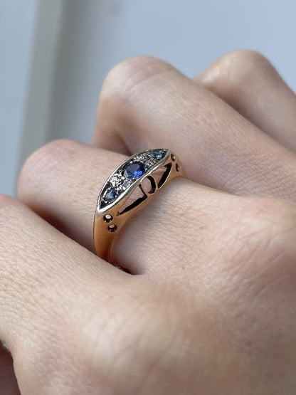 Antique 18ct gold sapphire and diamond boat ring - early 20th century