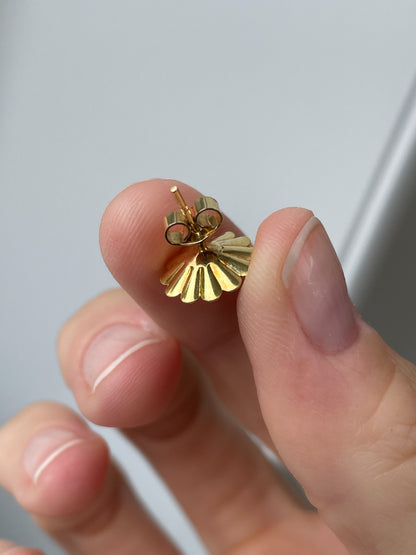 Vintage amethyst stud earrings