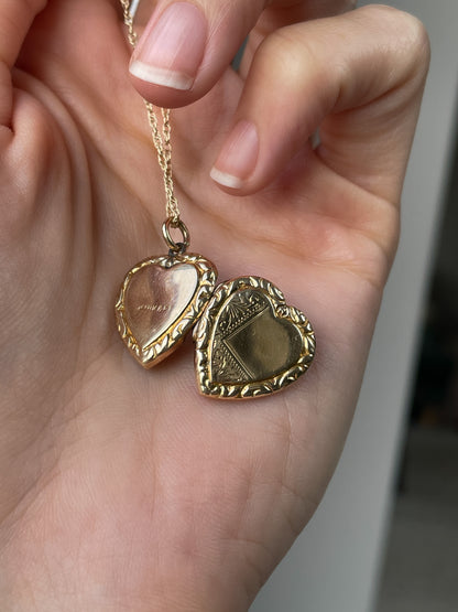 Vintage heart locket with 9ct gold chain