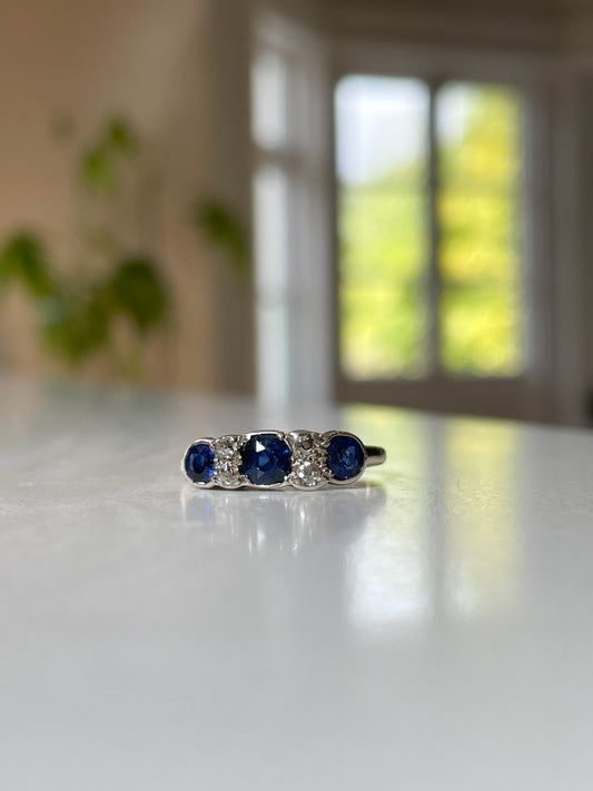 Antique sapphire and diamond ring on 18ct gold