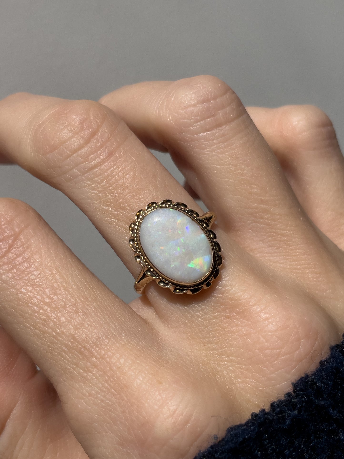 Vintage large opal cabochon ring on 9ct gold