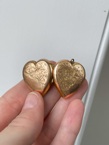 Vintage rose gold engraved heart shaped locket (with original photos)