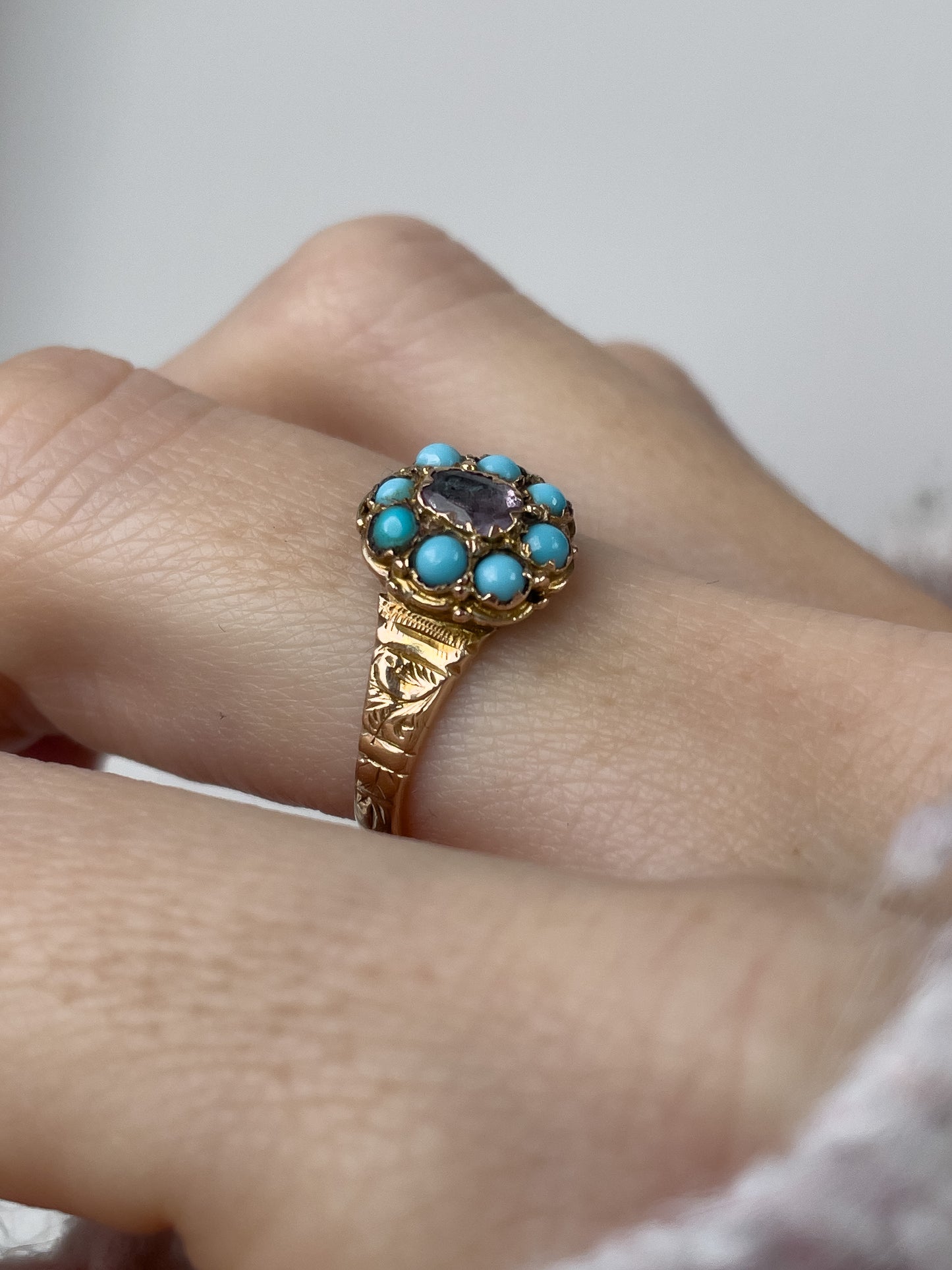 Antique Georgian turquoise and diamond ring on 9ct gold