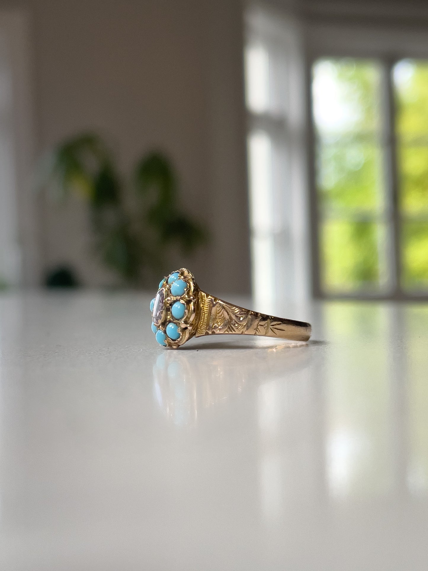 Antique Georgian turquoise and diamond ring on 9ct gold