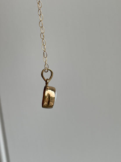 Vintage opal pendant with 9ct gold fine chain
