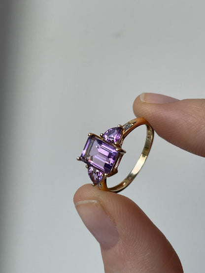 Vintage amethyst and diamond ring