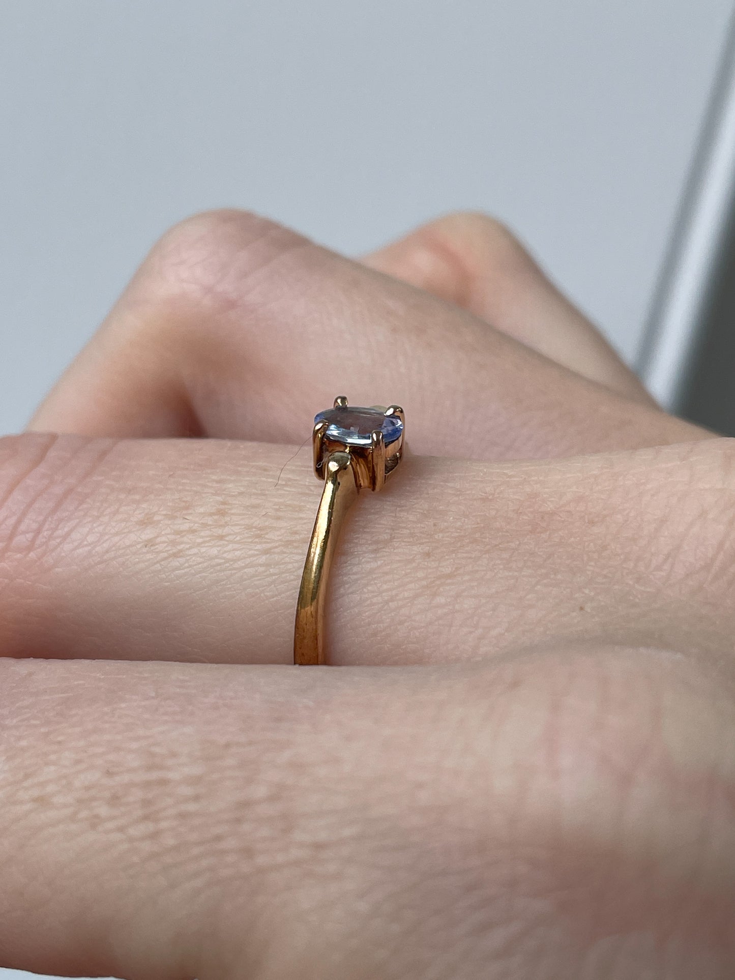 Vintage tanzanite single stone ring