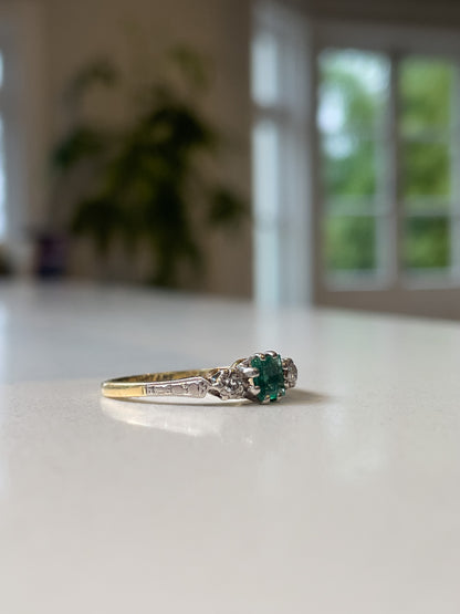 Vintage emerald and diamond trilogy ring on 18ct gold
